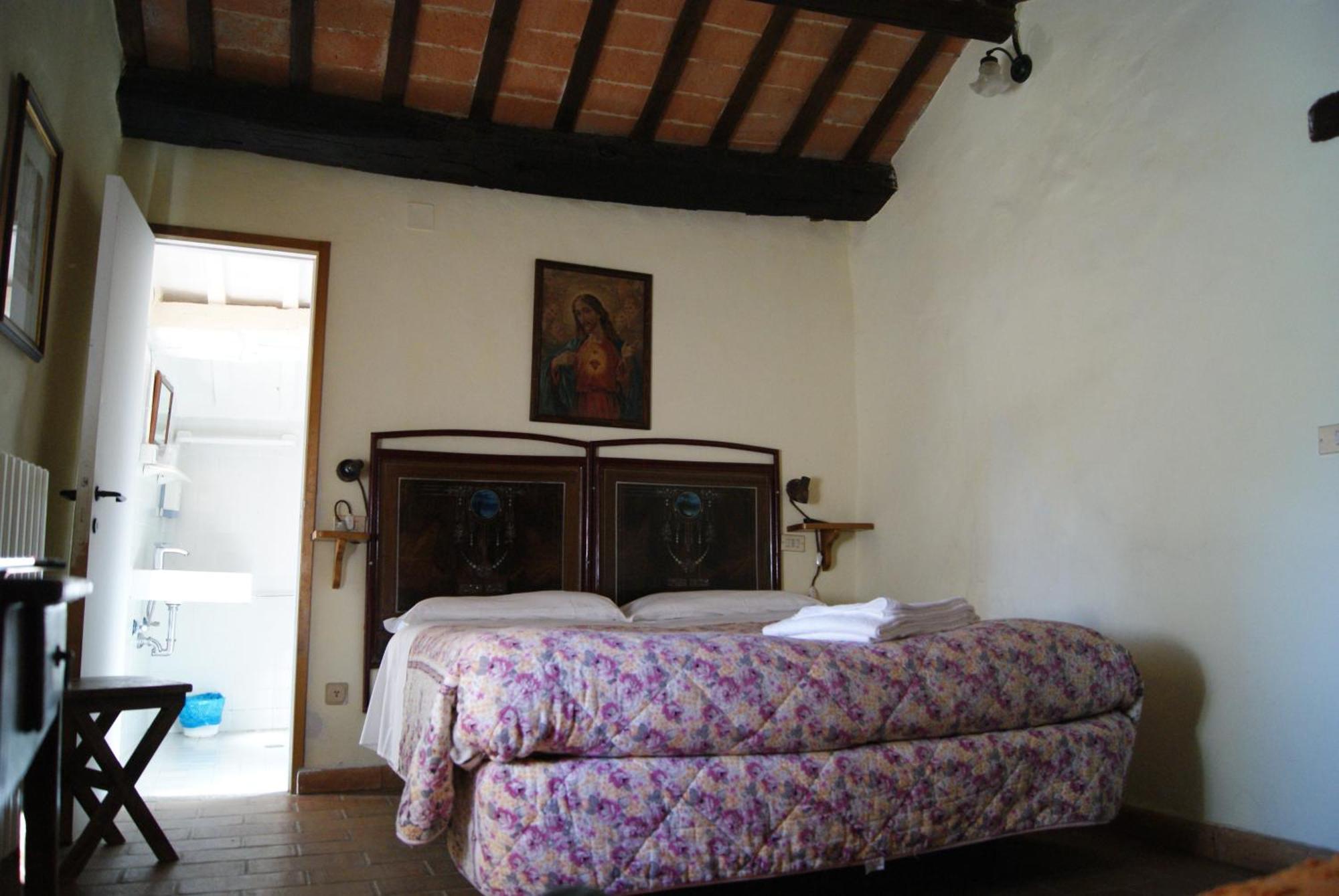 モンテモーナコ La Cittadella Dei Monti Sibilliniゲストハウス エクステリア 写真
